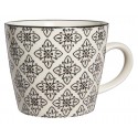 Tasse à café grès motif floral noir et blanc Casablanca IB Laursen