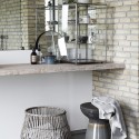 Vitrine en verre et zinc House Doctor Cabinet