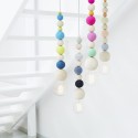 Lampe suspension perles bois laine feutrée Aveva Design Wow Lamp gris noir