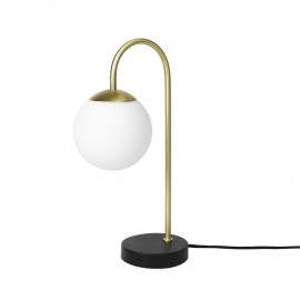 Lampe de table rétro boule blanche bras laiton Broste Copenhagen Caspa