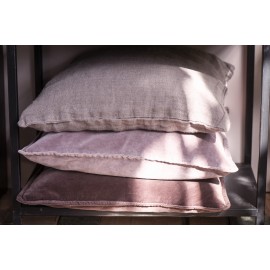 housse de coussin rectangulaire velours aubergine 70 x 50 cm ib laursen