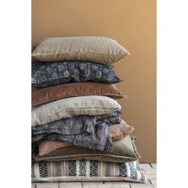 ib laursen housse de coussin carree lin vert kaki 50 x 50 cm