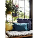 Grande housse de coussin coton bleu pompons Madam Stoltz