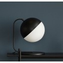 Lampe a poser design noir et blanc design retro hubsch