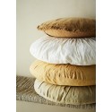 tres grand coussin rond shabby chic lin plisse blanc madam stoltz d 6