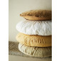 tres grand coussin rond shabby chic lin plisse blanc madam stoltz d 6