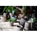 cache pot vintage vieilli beton noir ib laursen athens