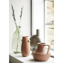 vase rustique terracotta gres avec poignee madam stoltz