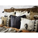 Housse de coussin style ethnique pompons Madam Stoltz vert