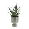 madam stoltz petit cache pot sur pied forme gobelet gres vert