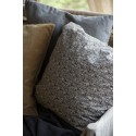 ib laursen housse de coussin brun fonce imprime petites fleurs