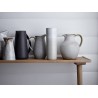 Pichet design épuré grès Bloomingville Edit