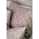 ib laursen housse de coussin vieux rose rouge petites fleurs blanches