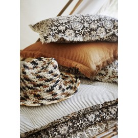 Madam Stoltz reversible lange Bankmatratze