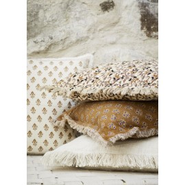 housse de coussin 60 x 60 cm blanc ecru franges coton madam stoltz