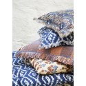 housse coussin salon imprime poetique bleu nuit marron  madam stoltz