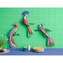 grand oiseau colore mural decoratif carton studio roof tinjil