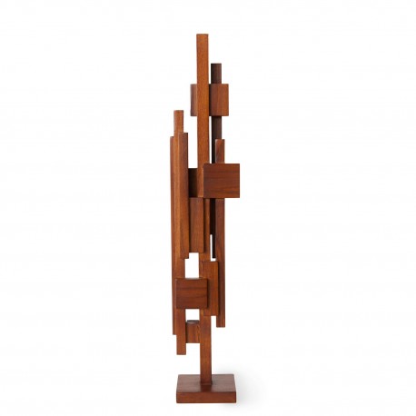 sculpture abstraite bois fonce brutalisme hk living skyline m