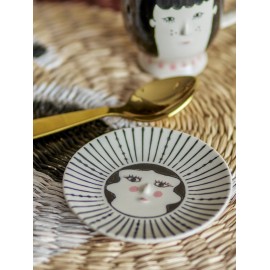 petite assiette peinte a la main fantaisie bloomingville carolin