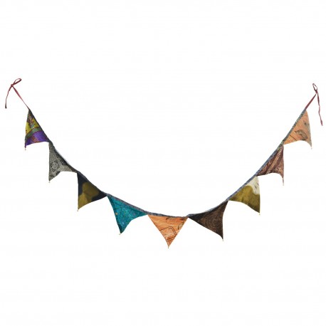 guirlande de fanions multicolore tissu recycle sari indien madam stoltz