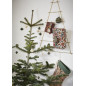 sapin de noel design metal dore a suspendre sur mur madam stolta
