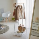 portant à vetements design blanc acier bois yamazaki