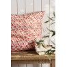 housse de coussin floral rouge rose ib laursen