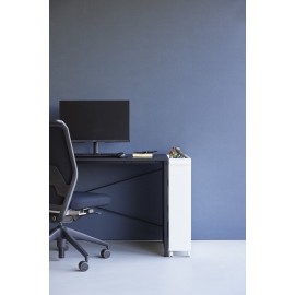 etagere bibliotheque basse a roulettes acier blanc yamazaki tower