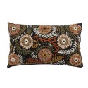 Coussin salon brode motif floral Bloomingville