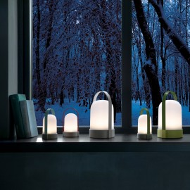 Lampe de table led nomade Remember Uri