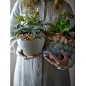 Cache-pot ceramique bordure decore fleurs sculptes Bloomingville Eanna