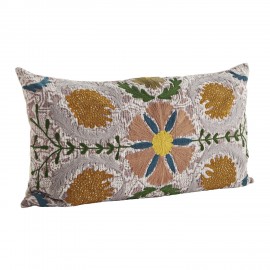 Housse de coussin coton brode motif floral Madam Stoltz