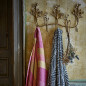 Portemanteau mural laiton dore decoratif floral Bloomingville Padova