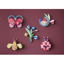 Abeille artistique murale carton Studio Roof Candy Bee