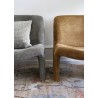 Fauteuil bas design retro velours Madam Stoltz