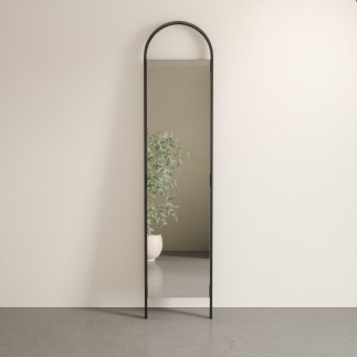 Grand miroir arche a poser contre le mur design Umbra Bellwood