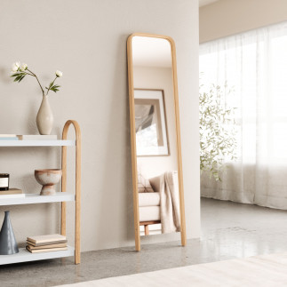 Grand miroir a poser contre le mur bois Umbra Bellwood