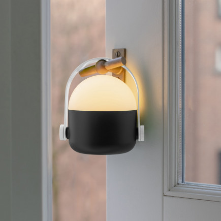 Lampe de table design ronde led portable Remember Ole