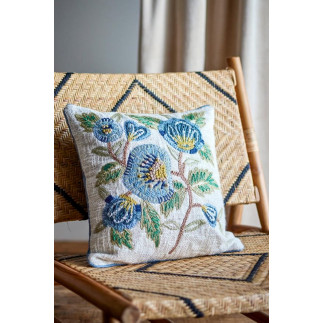 Coussin brode floral bleu coton Bloomingville HANNA