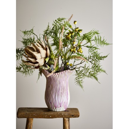 Vase gres sculptural design rose Bloomingville Rosa