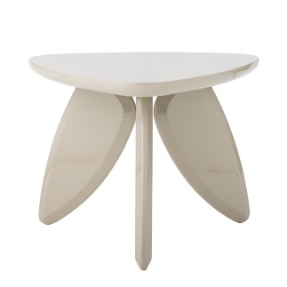 Table basse design triangulaire bois laque Bloomingville Magia