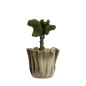 Cache pot decoratif gres plisse texture Madam Stoltz