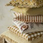 housse de coussin decoratif broderie persane madam stoltz
