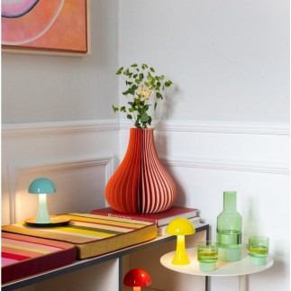 Vase design papier cartonne couleur orange Remember YUKI