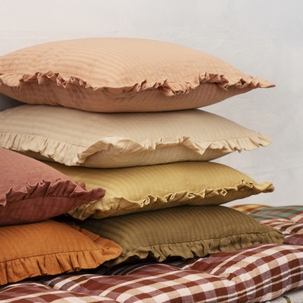 Housse de coussin volants coton couleur Madam Stoltz
