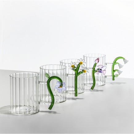 Mug verre anse fleurs sculptees Ichendorf Milano Botanica