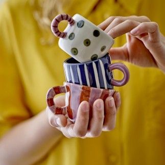 petite tasse peinte gres bleu raye bloomingville nini