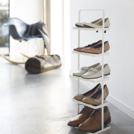etagere a chaussures verticale compacte acier blanc yamazaki