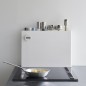 etagere rangement discret compact cuisine metal blanc yamazaki tower