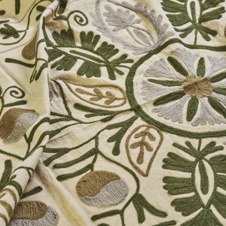 Jetee de lit broderie artisanale florale Madam Stoltz